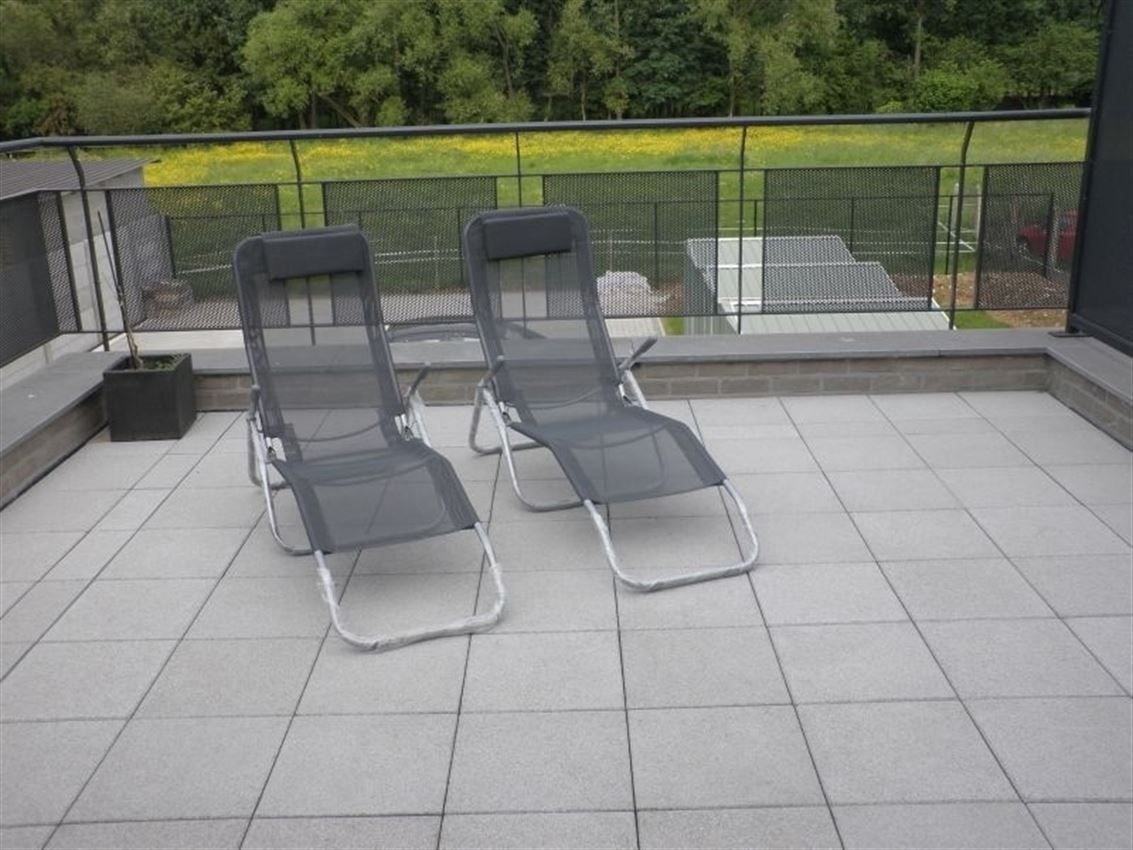 Duplex met 2 slpk., groot terras en twee autostplts  foto 4