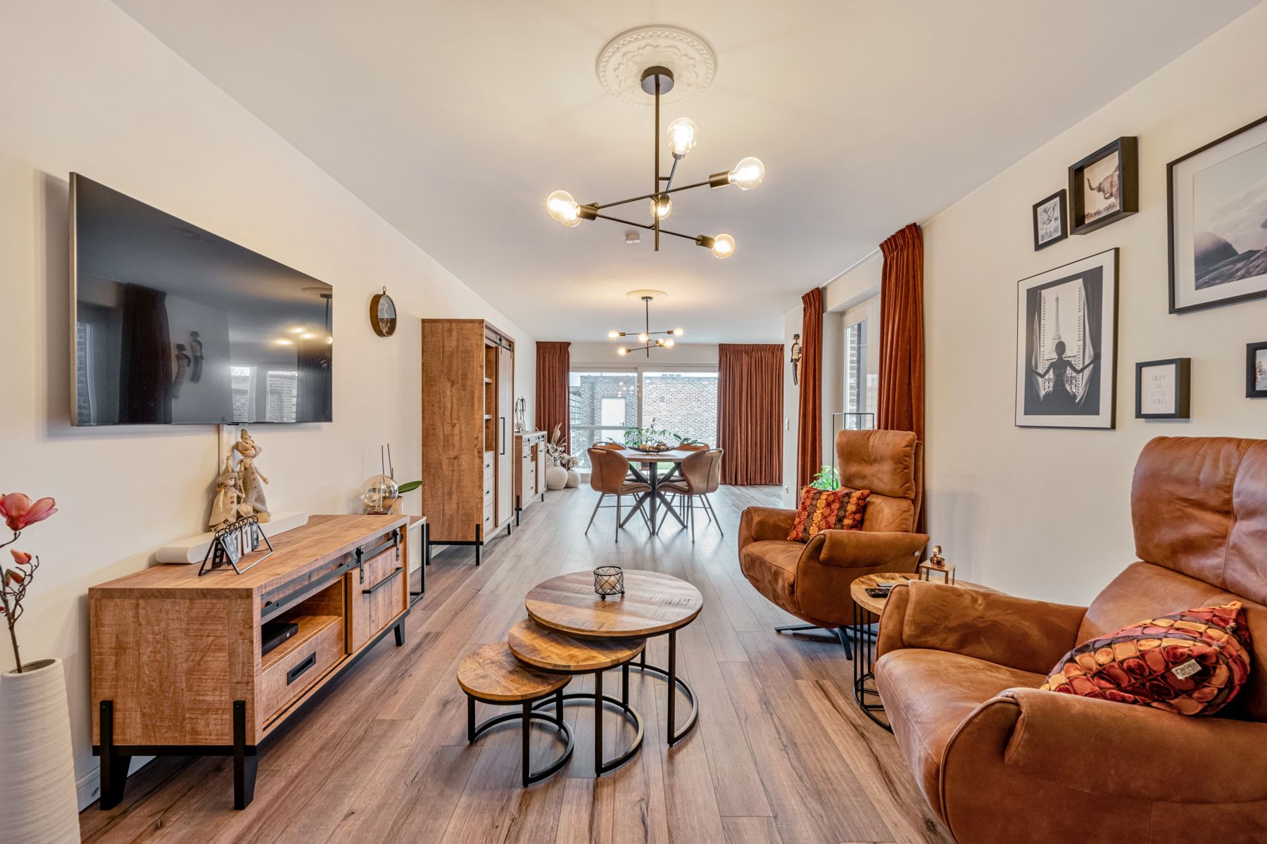 Gelijkvloers appartement met zonnig terras en aparte garage! foto 3