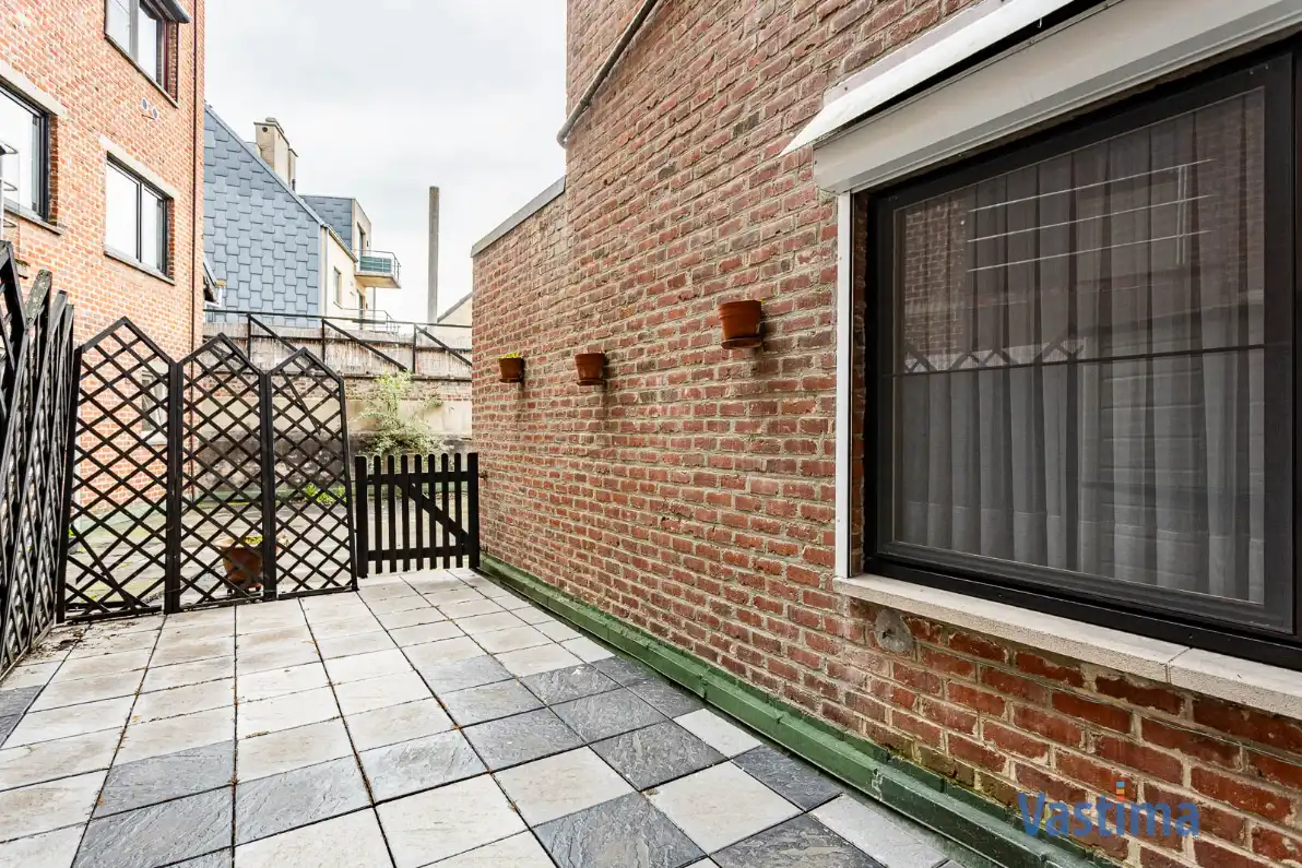 Gelijkvloers appartement met 2 slaapkamers, ruim terras en staanplaats foto 12