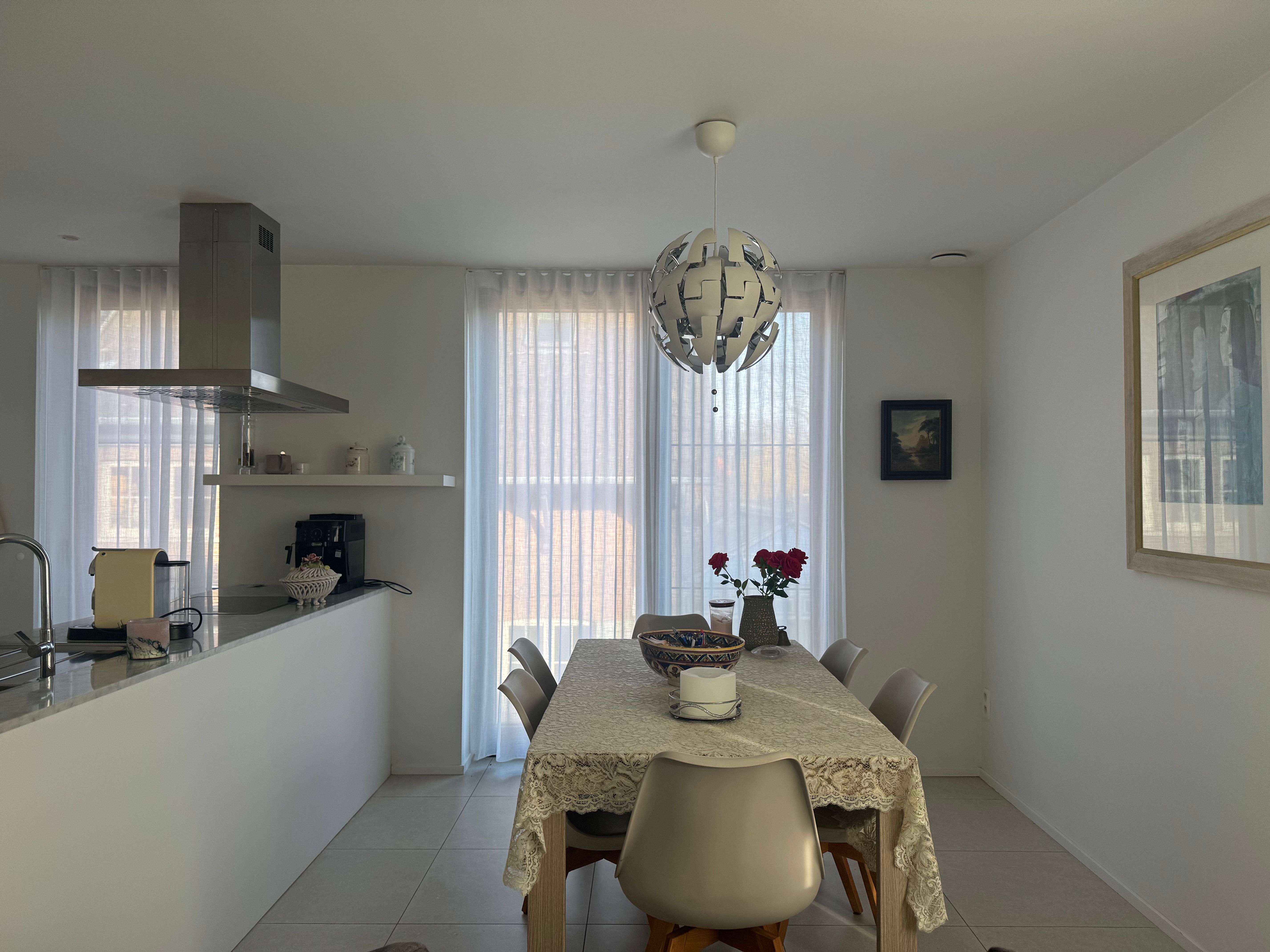 Gezellig appartement met 1 slaapkamer en een groot terras in Genk foto 7