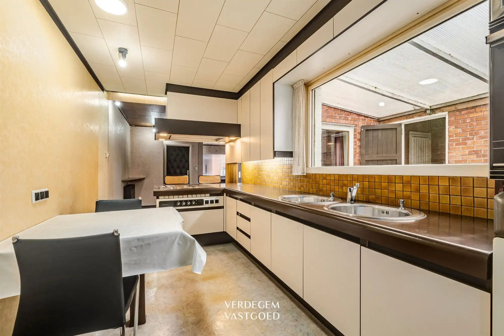 Degelijke gezinswoning met 3+2 slaapkamers, inpandige garage en tuin foto 5