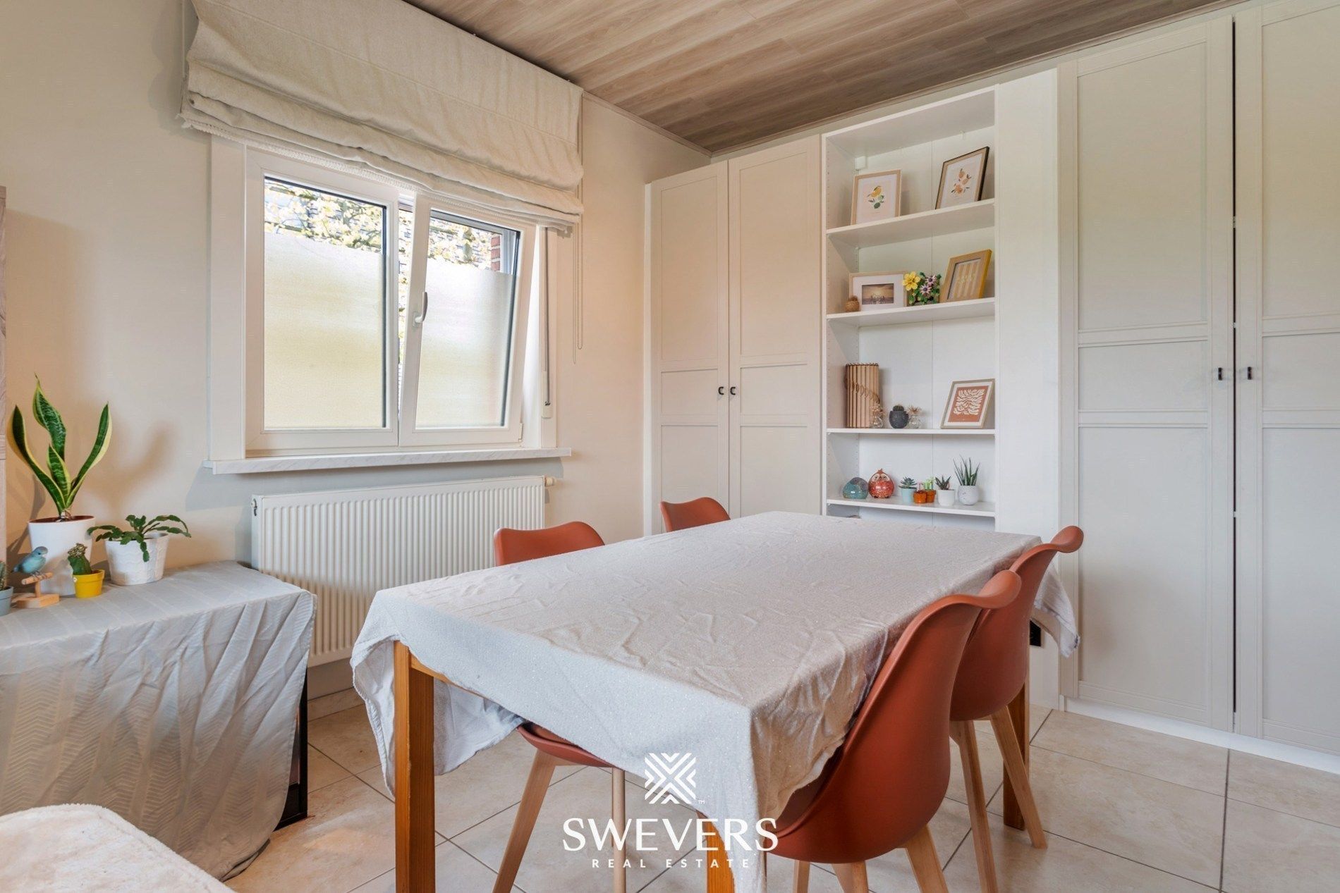 Instapklare woning met 4 slpk vlakbij het centrum van Herk-de-Stad foto 7