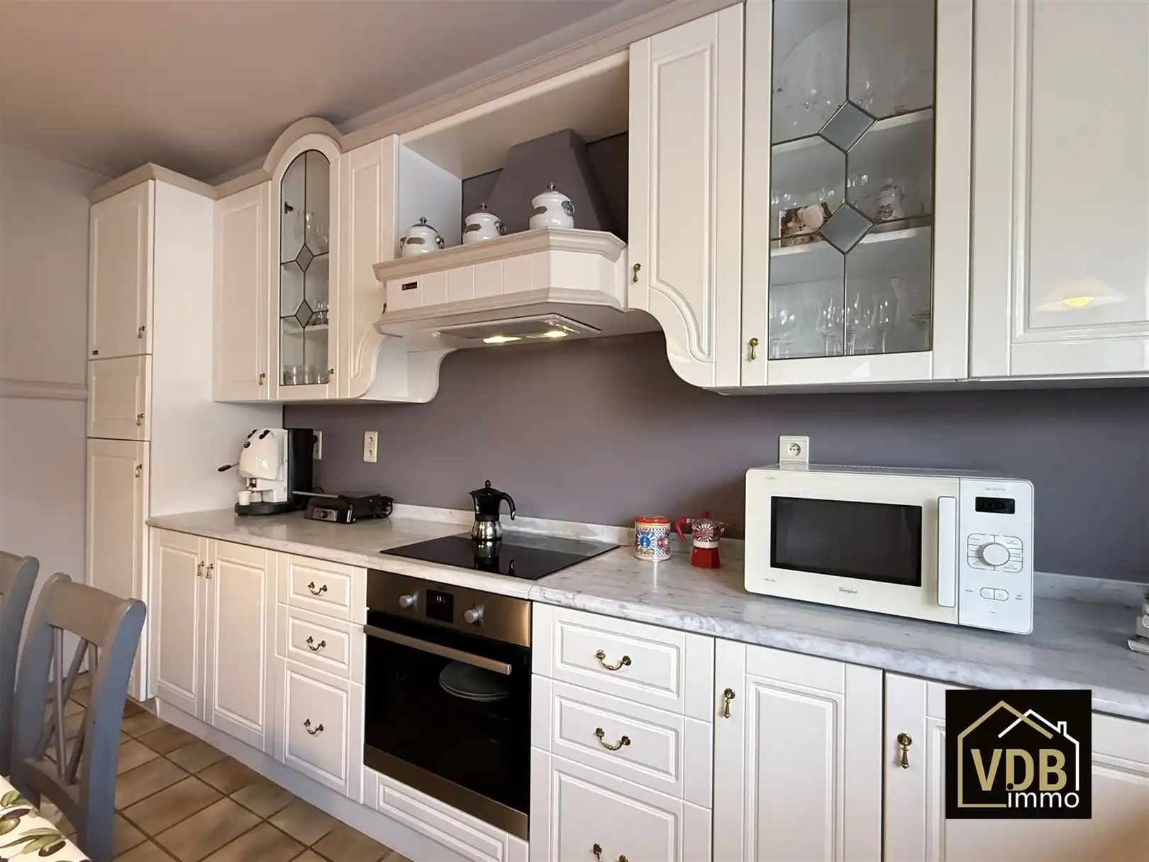 Instapklare halfopen bebouwing met 3 slaapkamers foto 44