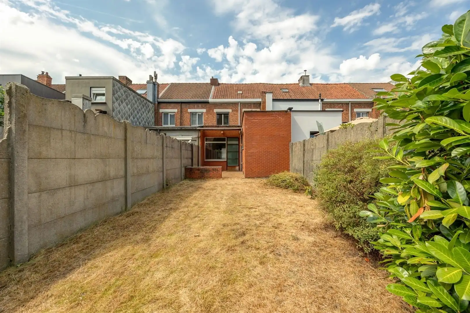 karaktervolle 3-slaapkamerwoning met grote zolder, diepe tuin en berging foto 28