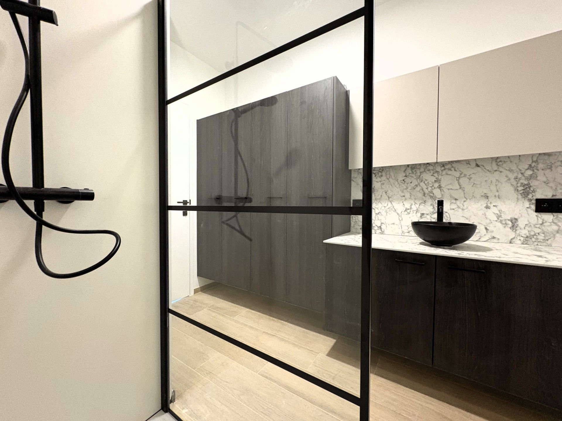 Luxe appartement met 2 slaapkamers in centrum Avelgem foto 11