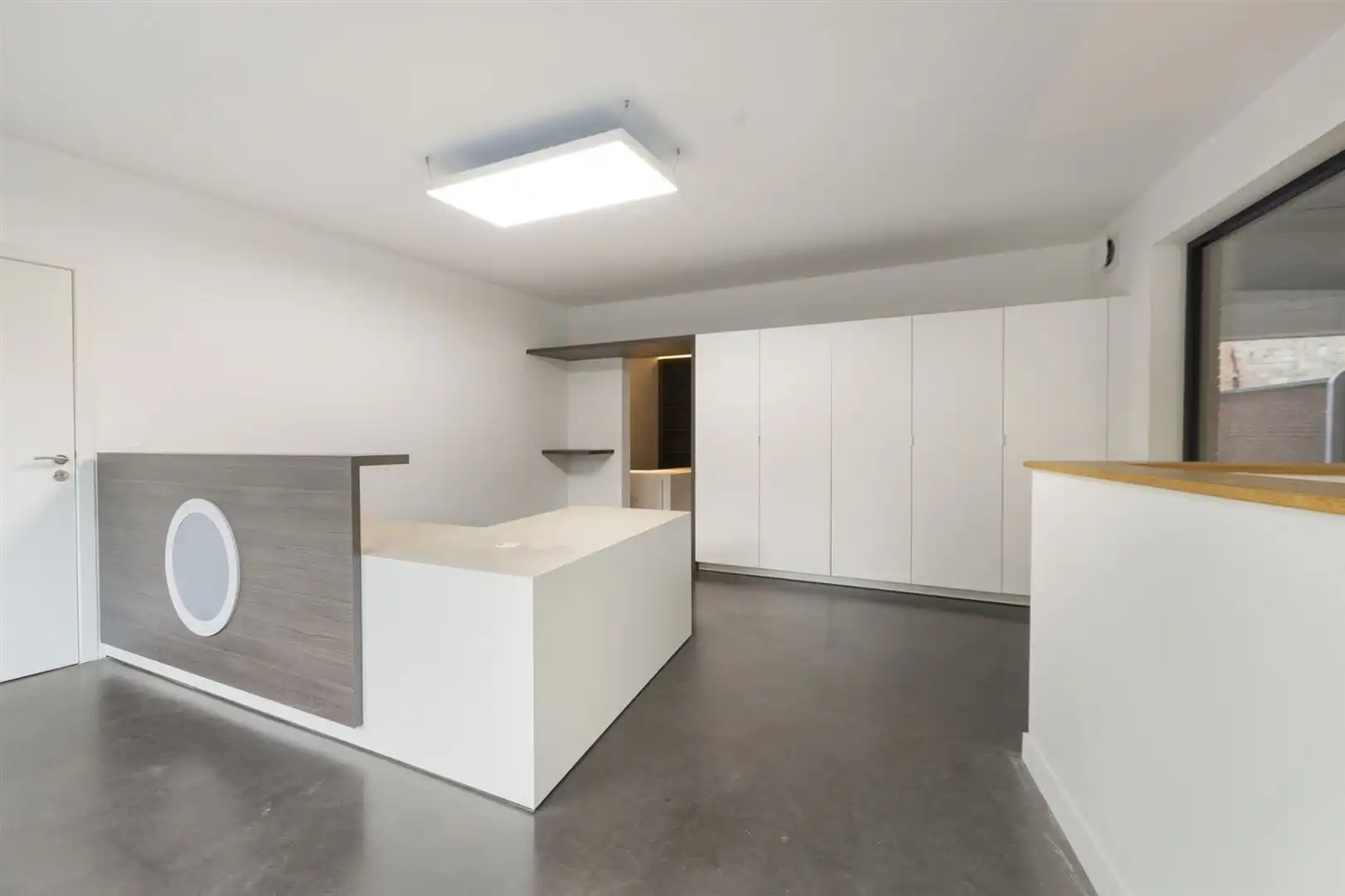 TE KOOP: Modern kantoor op gunstige locatie te Houthalen! foto 4