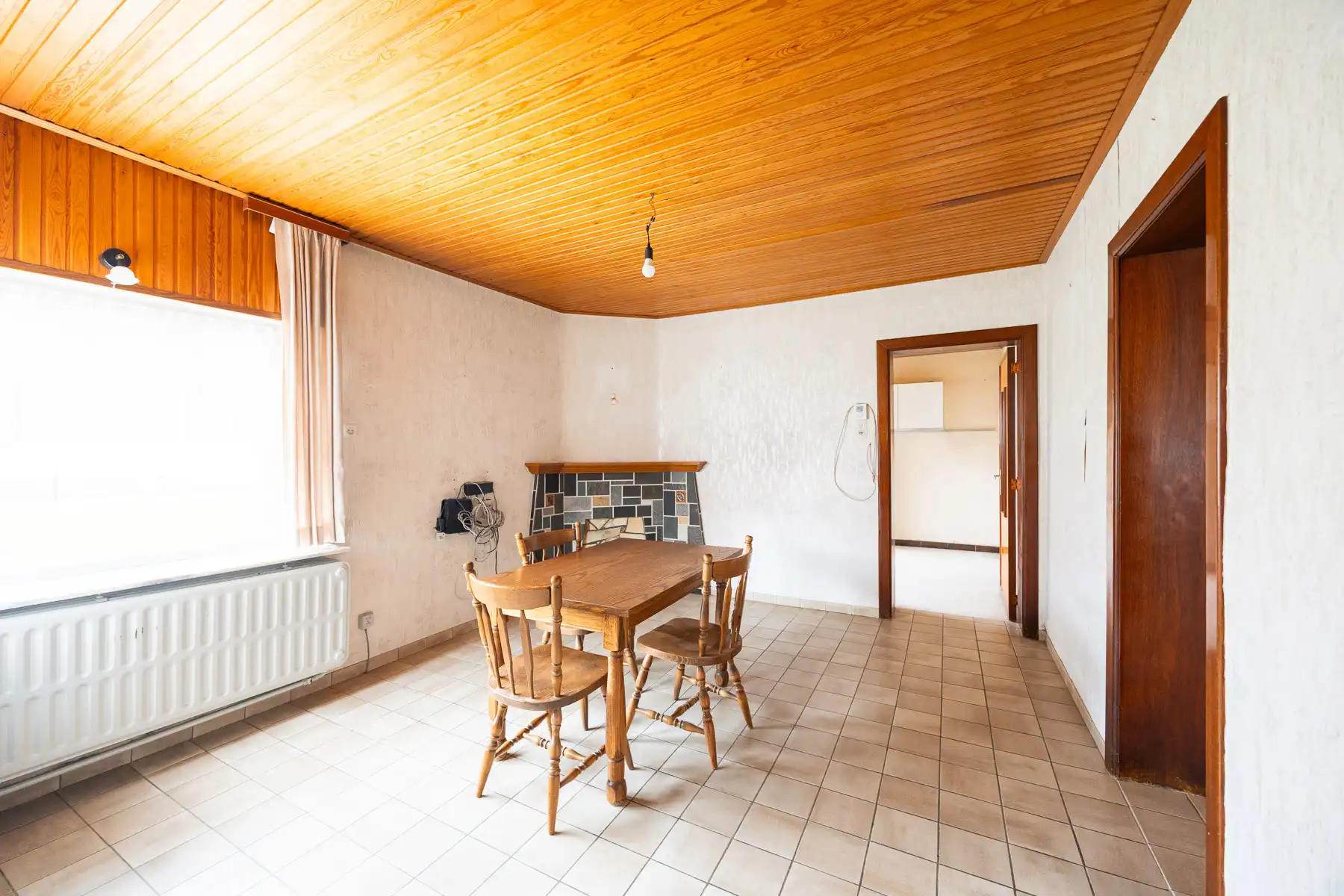 Karakterwoning met veel renovatiepotentieel op toplocatie foto 11
