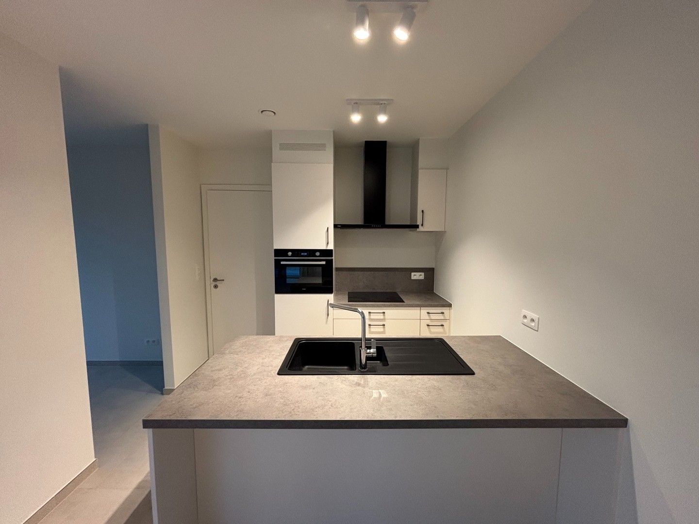 UNIEKE KANS: Gloednieuw & Instapklaar wonen op de Oude Kodaksite! foto {{pictureIndex}}