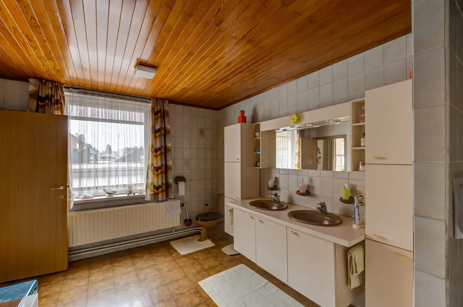 HANDELSPAND MET BOVENLIGGEND APPARTEMENT EN TUIN IN CENTRUM LANAKEN foto 30