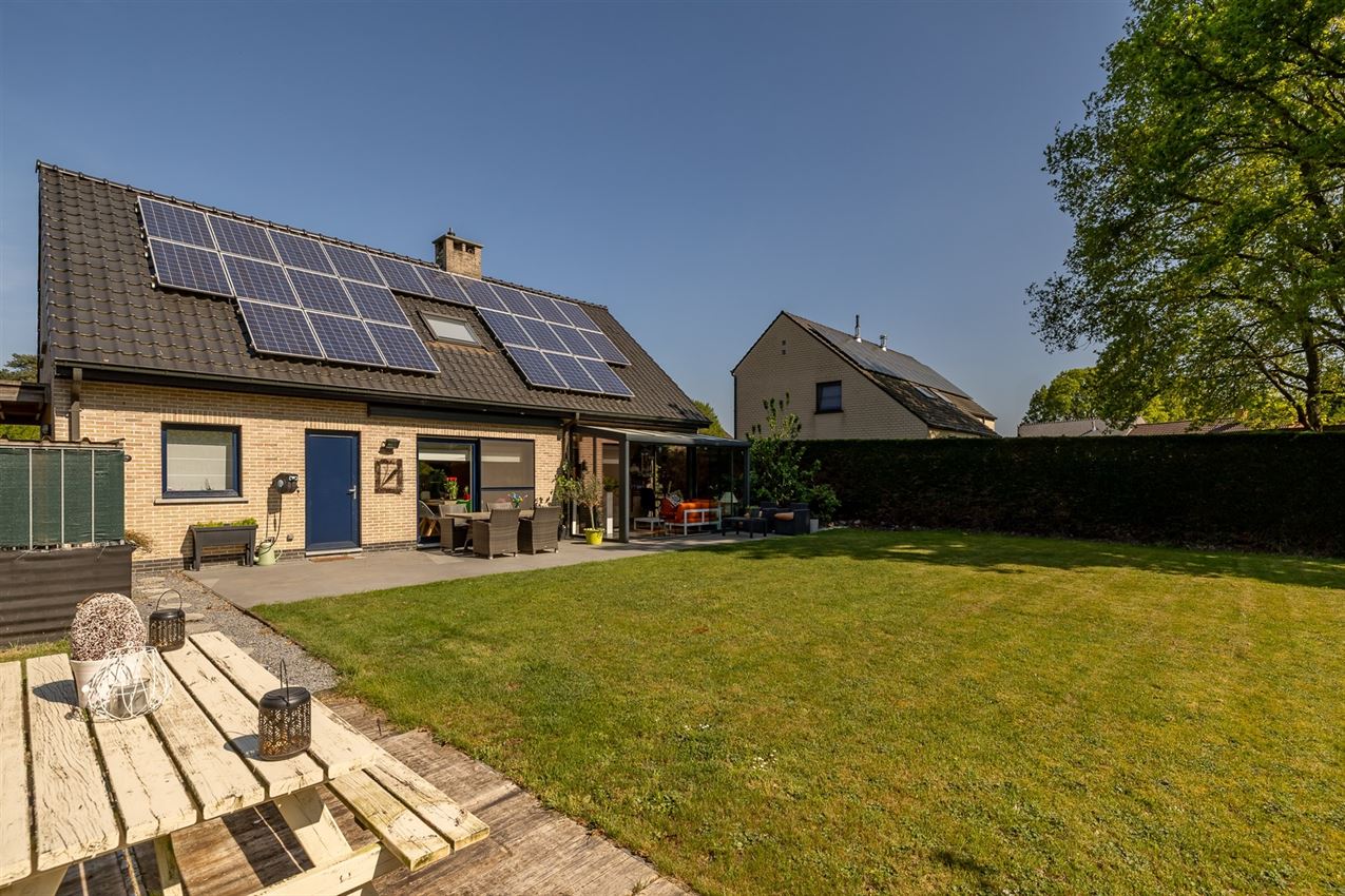 Rustig wonen met centrale ligging en focus op buitenleven foto 2