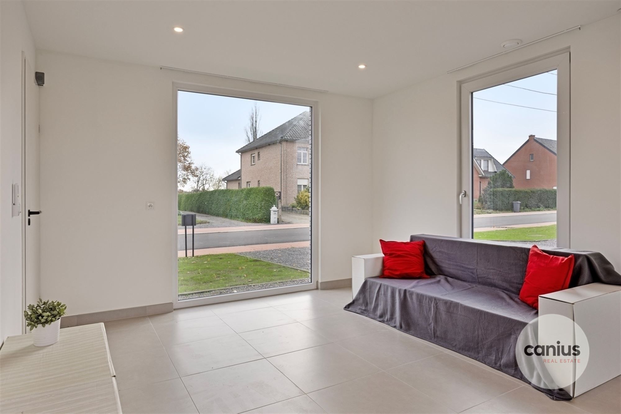 HEDENDAAGSE & ENERGIEZUINIGE WONING MET 4 SLKS foto 4