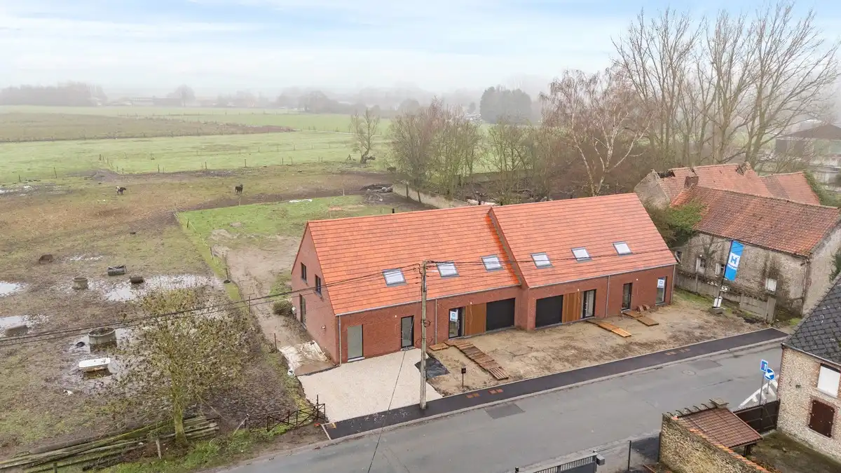 4 maisons neuves situées au calme à Wiers. foto 3