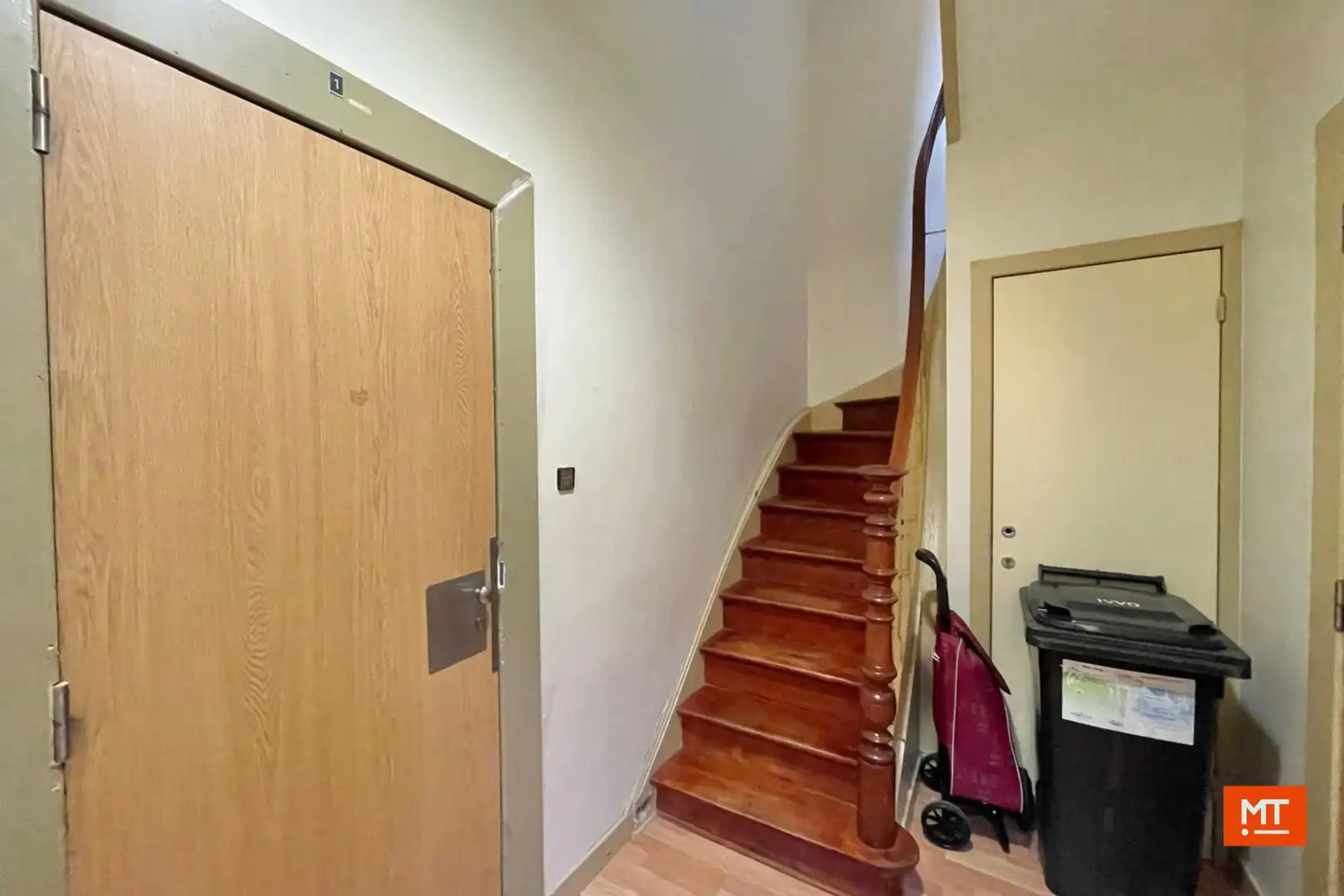 Gelijkvloerse studio te huur foto 7