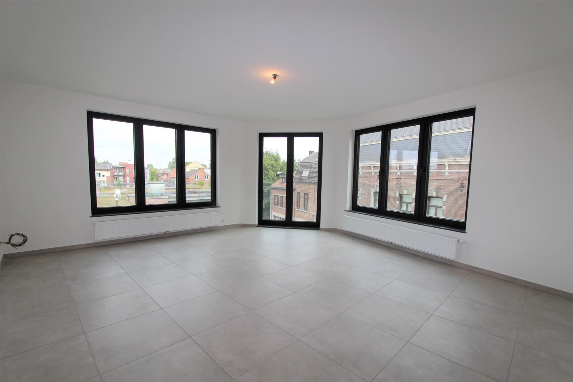 MODERN APPARTEMENT IN HET CENTRUM foto 2
