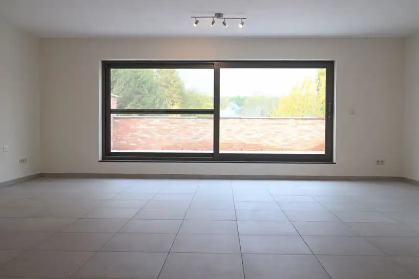 RECENT APPARTEMENT MET 1 SLAAPKAMER EN RUIM TERRAS TE ZELEM! foto 7