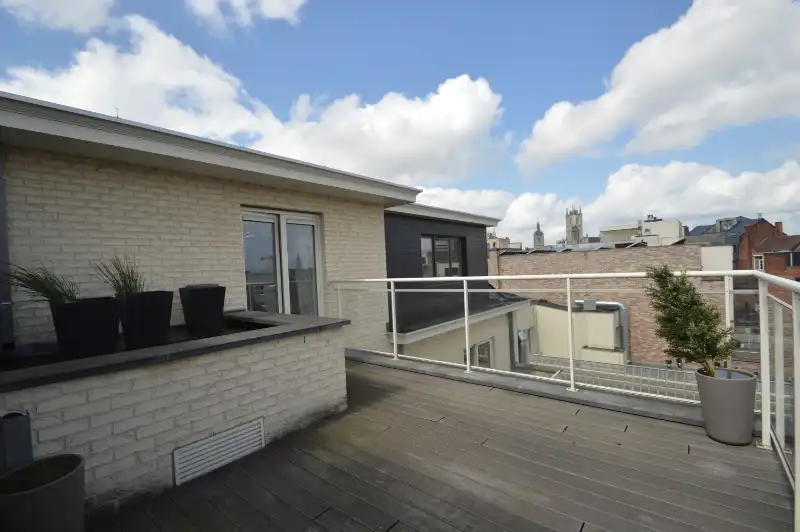 Exclusief en ruim appartement in authentiek gebouw hartje Gent foto 23