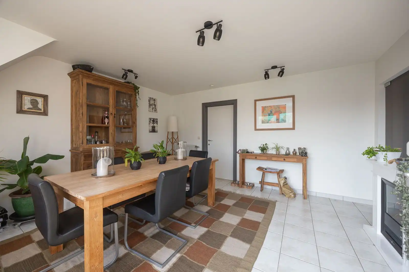 Duplex appartement met prachtig terras en private garage te huur in Hoogboom! foto 3
