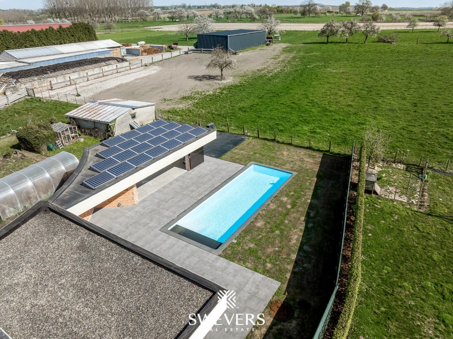 Exclusieve energiezuinige villa met zwembad en poolhouse  foto 40