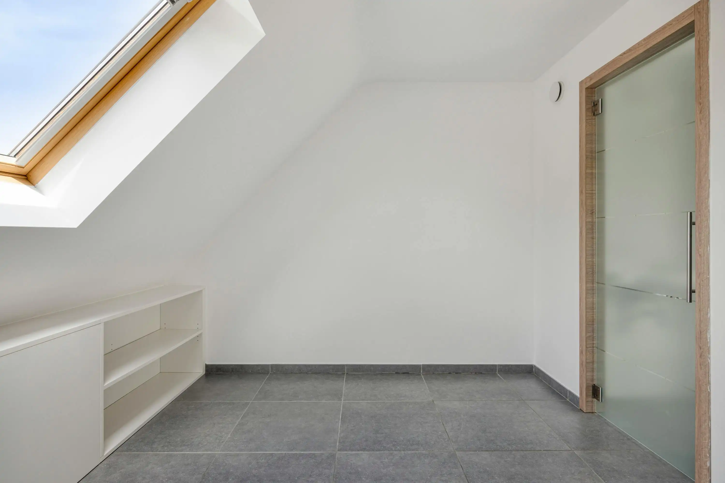 Energiezuinig huis met 4 slaapkamers en magazijn in Boom foto 17