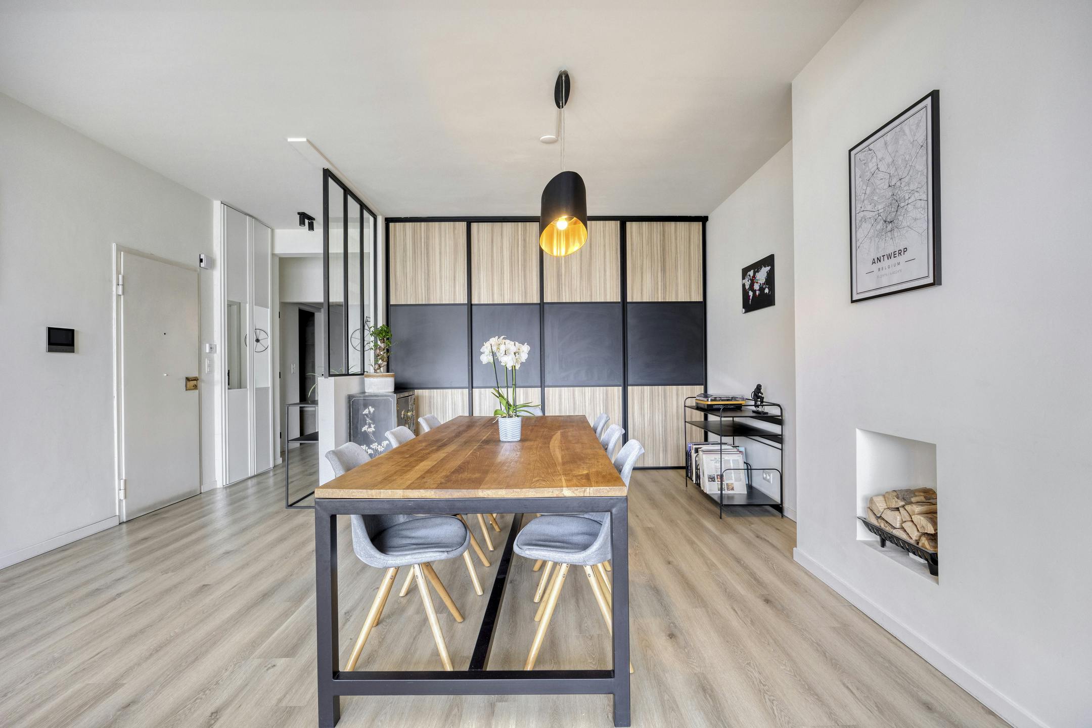 Uniek appartement met 3 slaapkamers te koop in Antwerpen foto 7