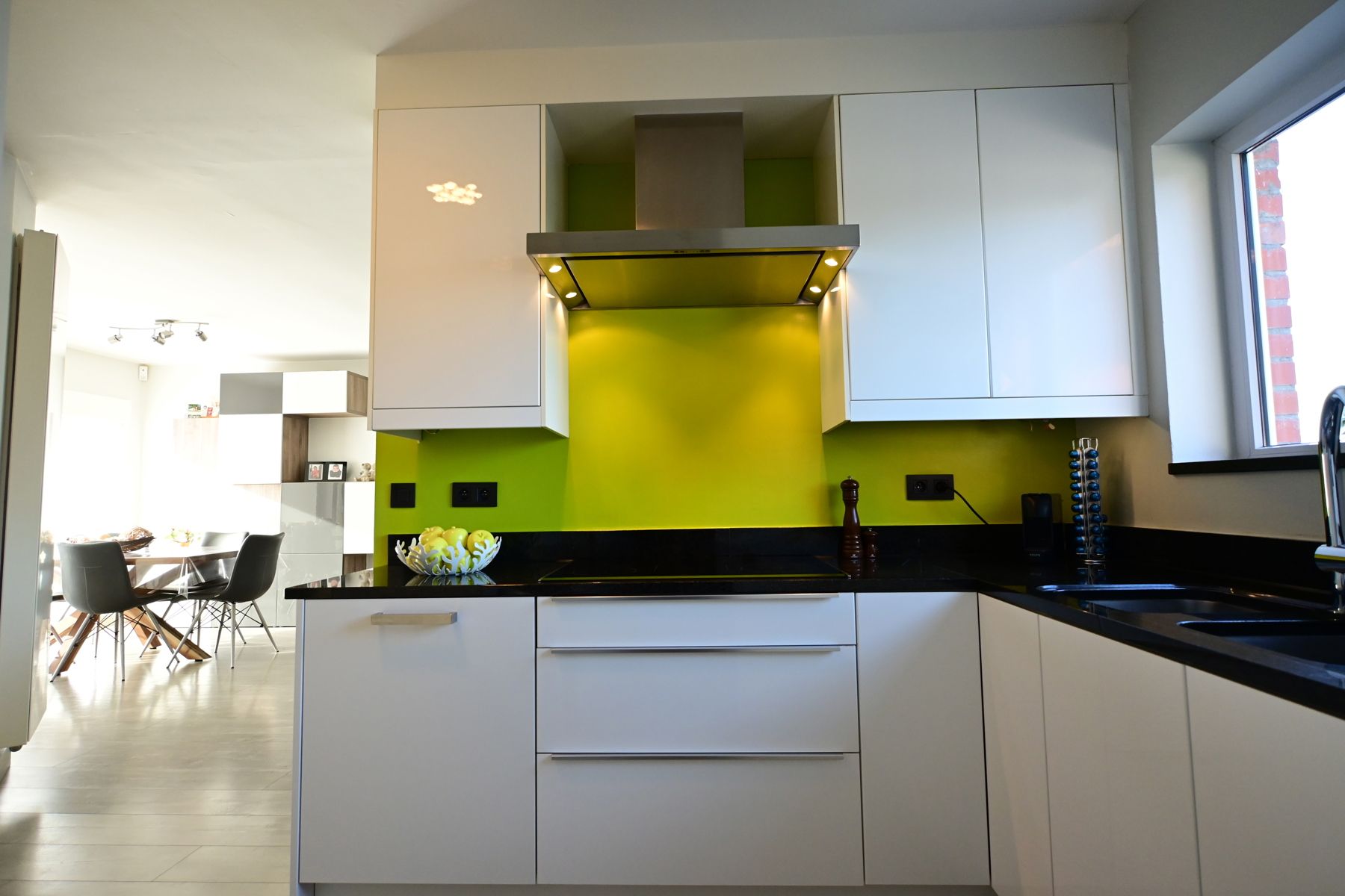 Leuke open bebouwing met bijhuis in Leffinge. foto 3