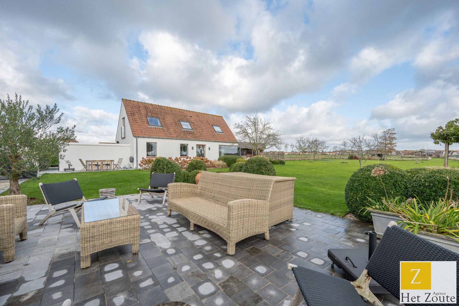 Twee ruime villa’s op één groot perceel (5.460 m²) te Knokke foto 43