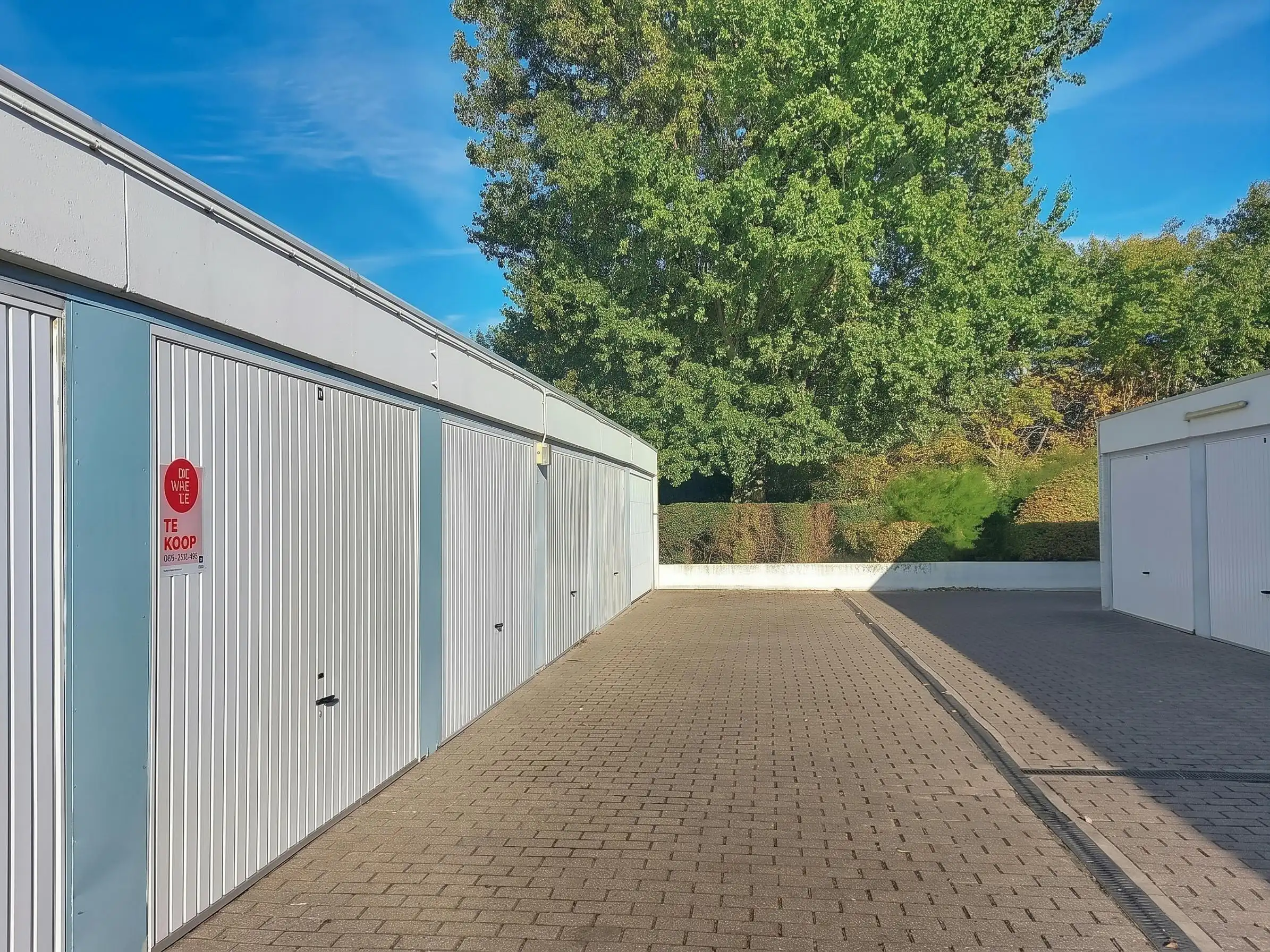 Garagebox te koop aan domein Green Garden! foto 2