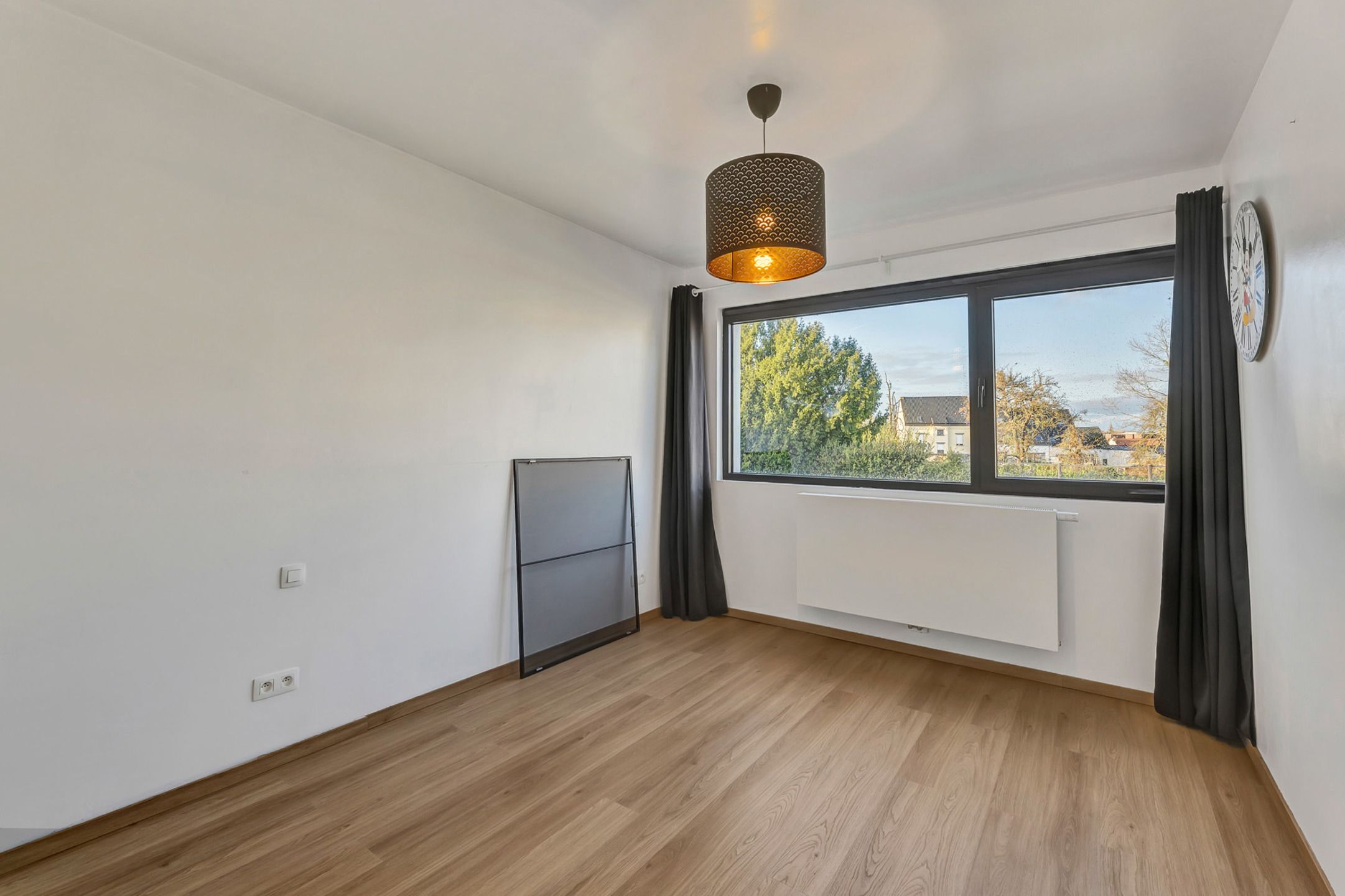 Nieuwbouwwoning met garage op rustige ligging foto 12