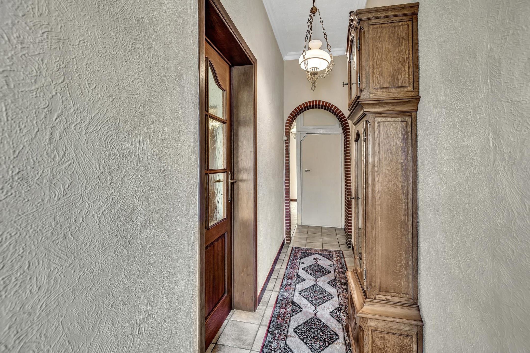 Te renoveren woning met naastliggende grond foto 3
