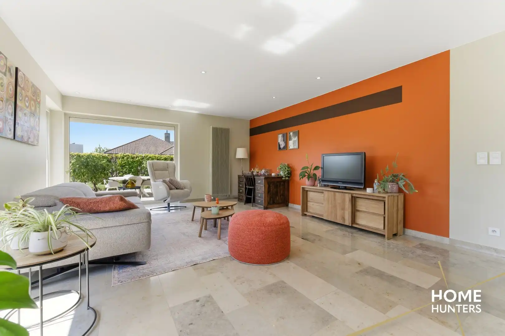 luxe villa met 4 slaapkamers, ruime tuin en een dubbele garage op een rustige locatie te Ieper foto 5