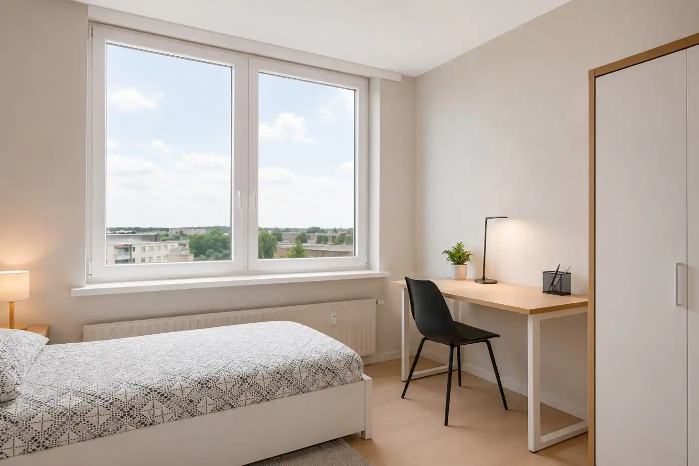 Ruim 3-slpk. appartement met terras en prachtig zicht in Berchem foto 13