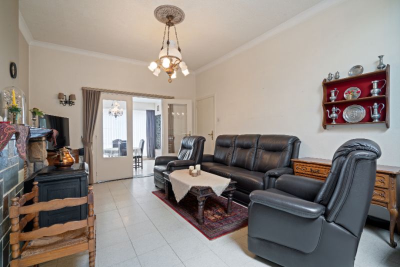 Ruime woning met 4 slaapkamers op 1752m² foto 9