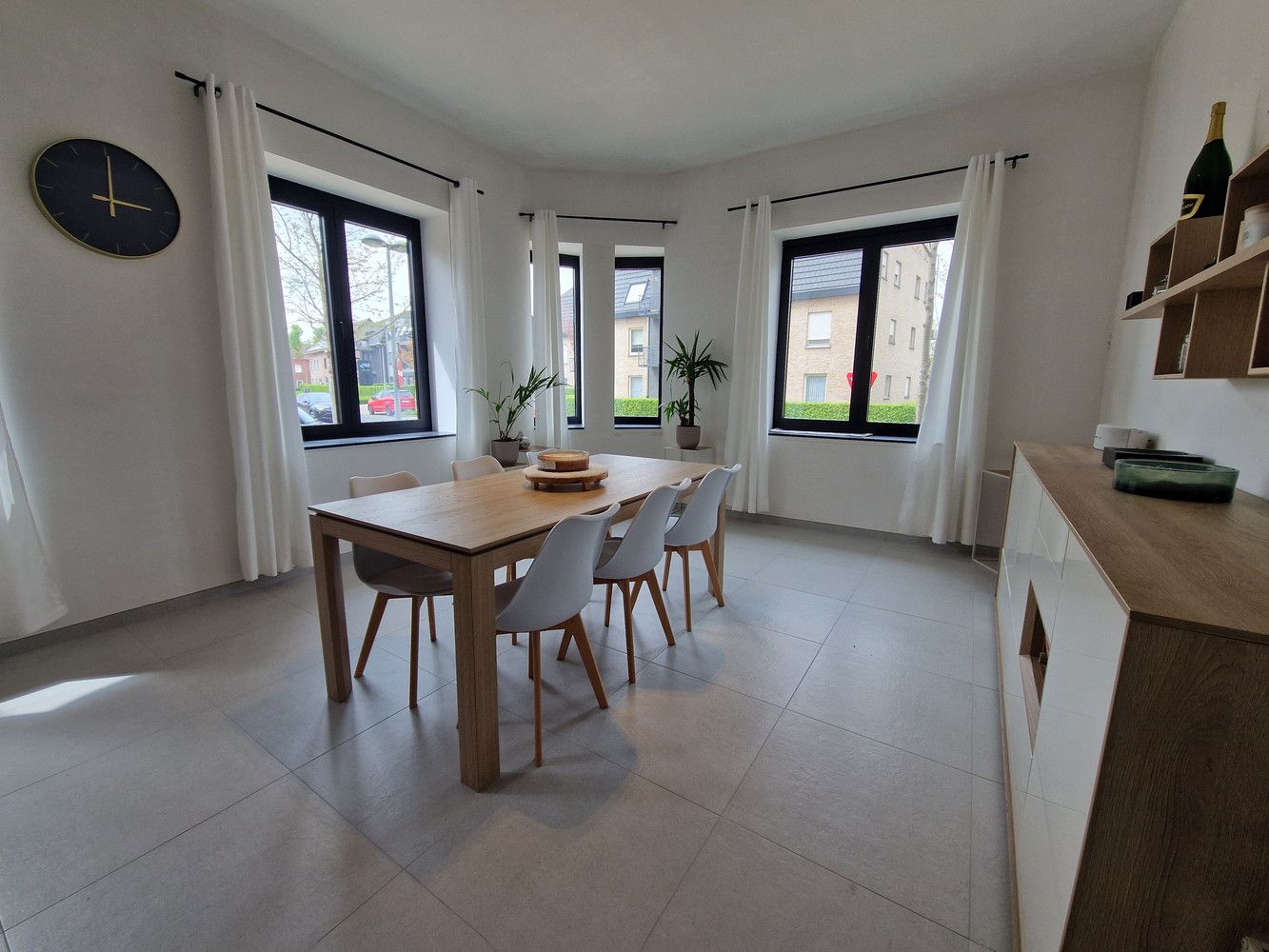 Ruim gelijkvloers appartement, 2 slpk, zuidgericht terras, garagebox, E-Peil 15 foto 2