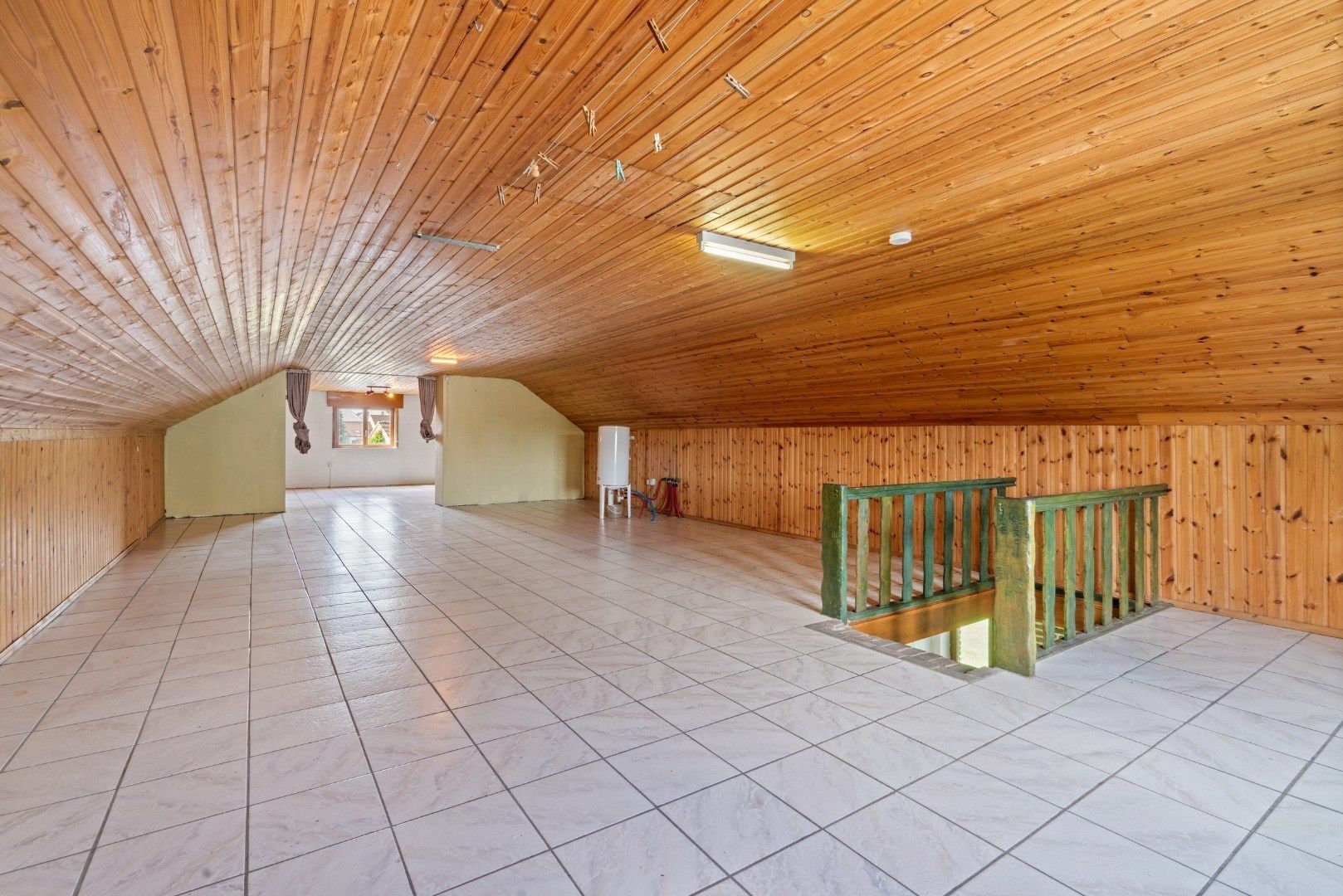 Te koop te Moerbeke – Ruime open bebouwing met 3 slaapkamers, open zolder, tuin en garage foto 16
