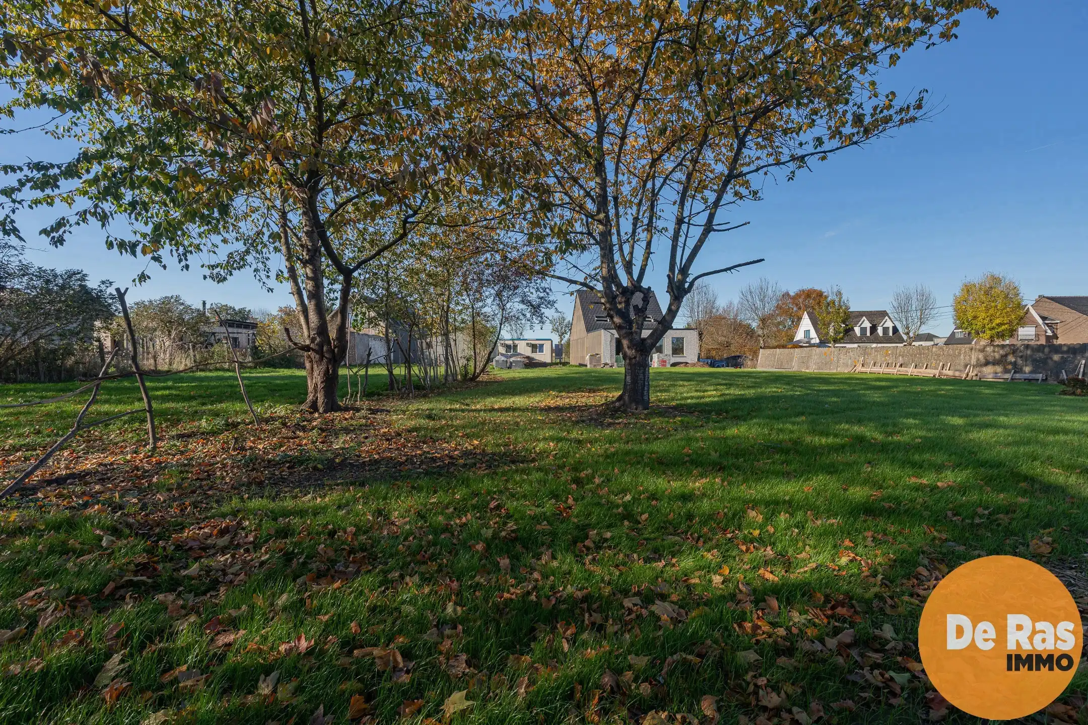 IMPE - Bouwgrond 6,12 are met goede oriëntatie foto 10