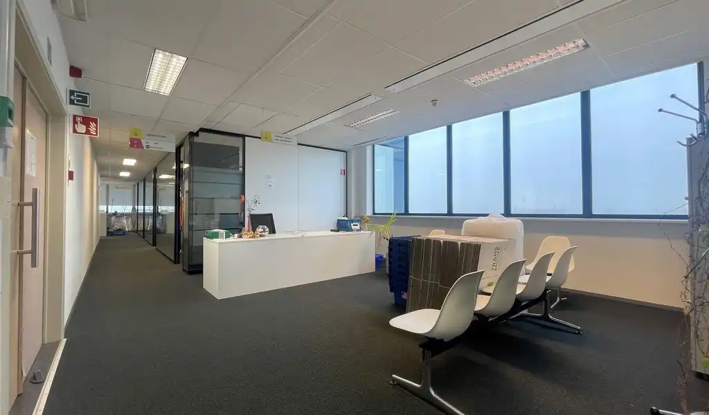 Instapklare kantoorruimte te huur in Mechelen City Center foto 9