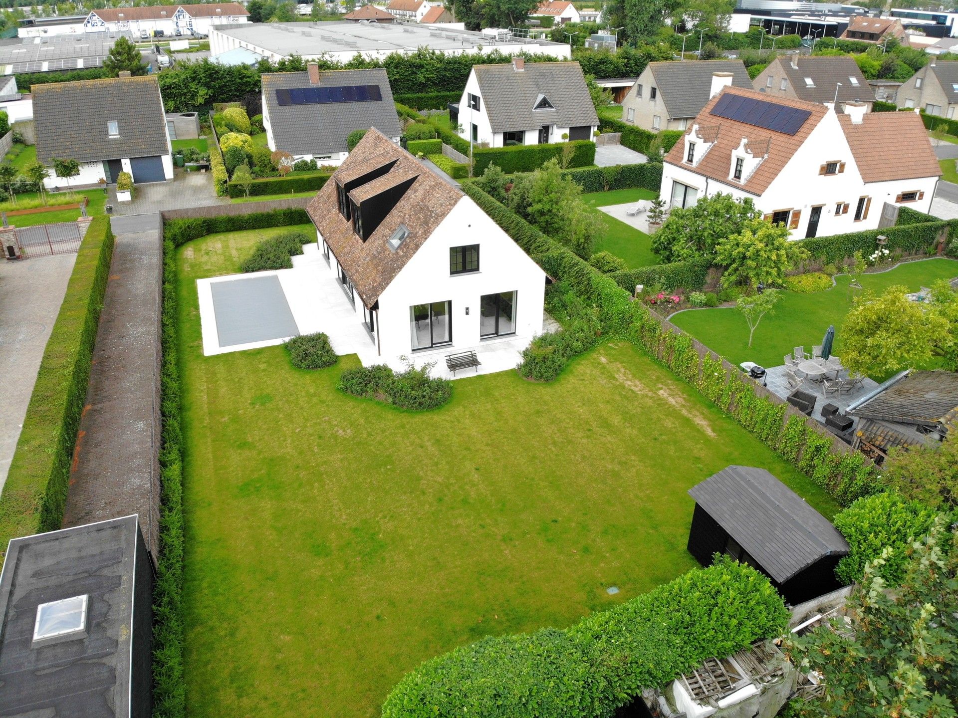 Prachtig gerenoveerde villa op een rustige ligging te Knokke foto 3