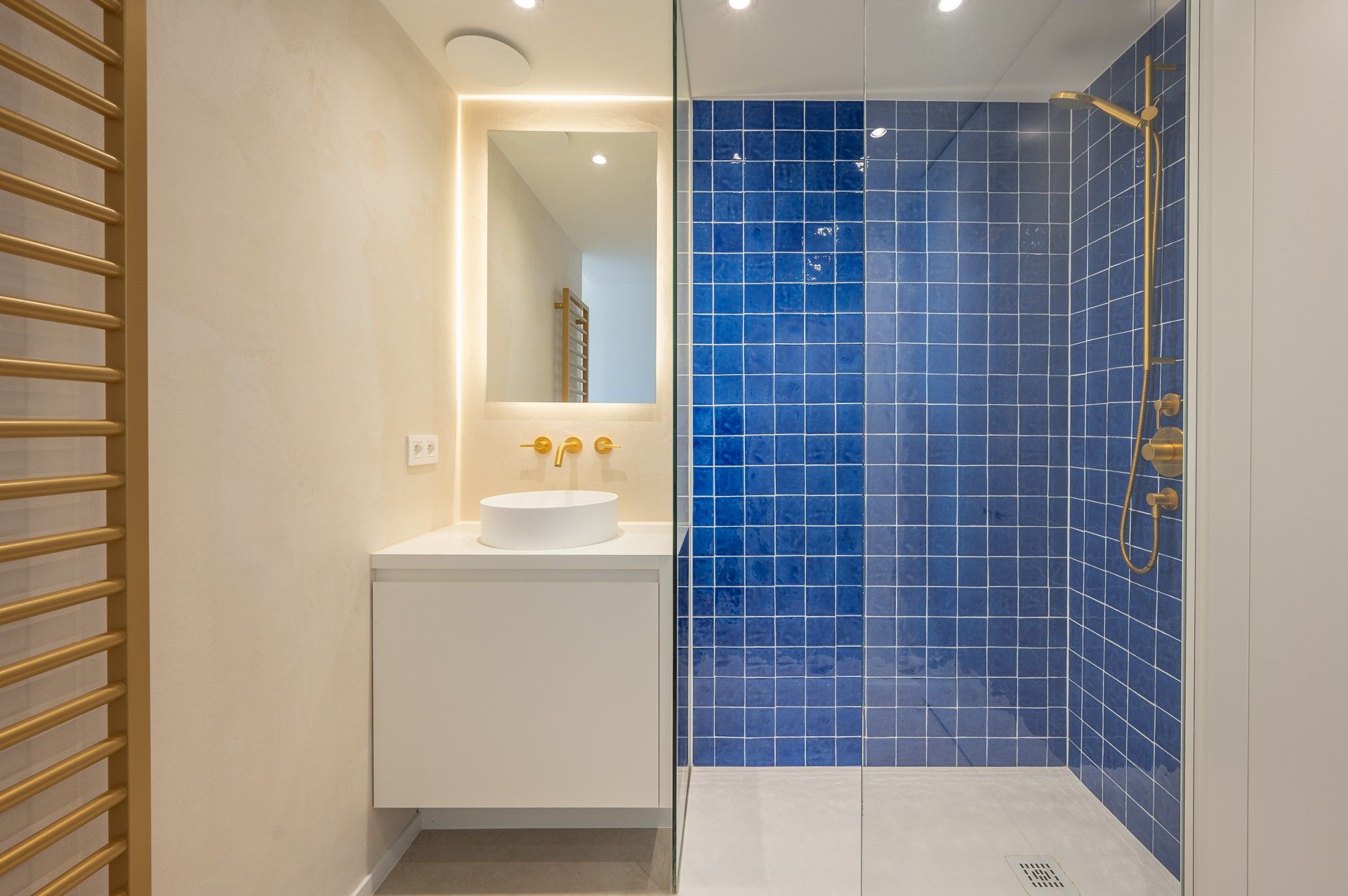 Unieke pied-à-terre met adembenemend zeezicht foto 6
