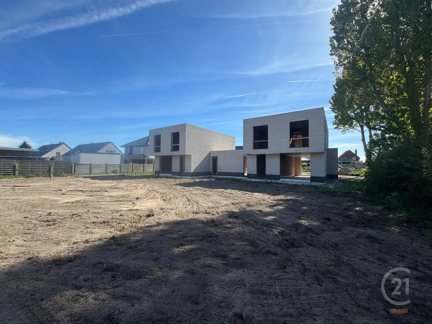 Moderne gezinswoningen met 3 ruime slaapkamers, 2 badkamers en inpandige garage! foto 4