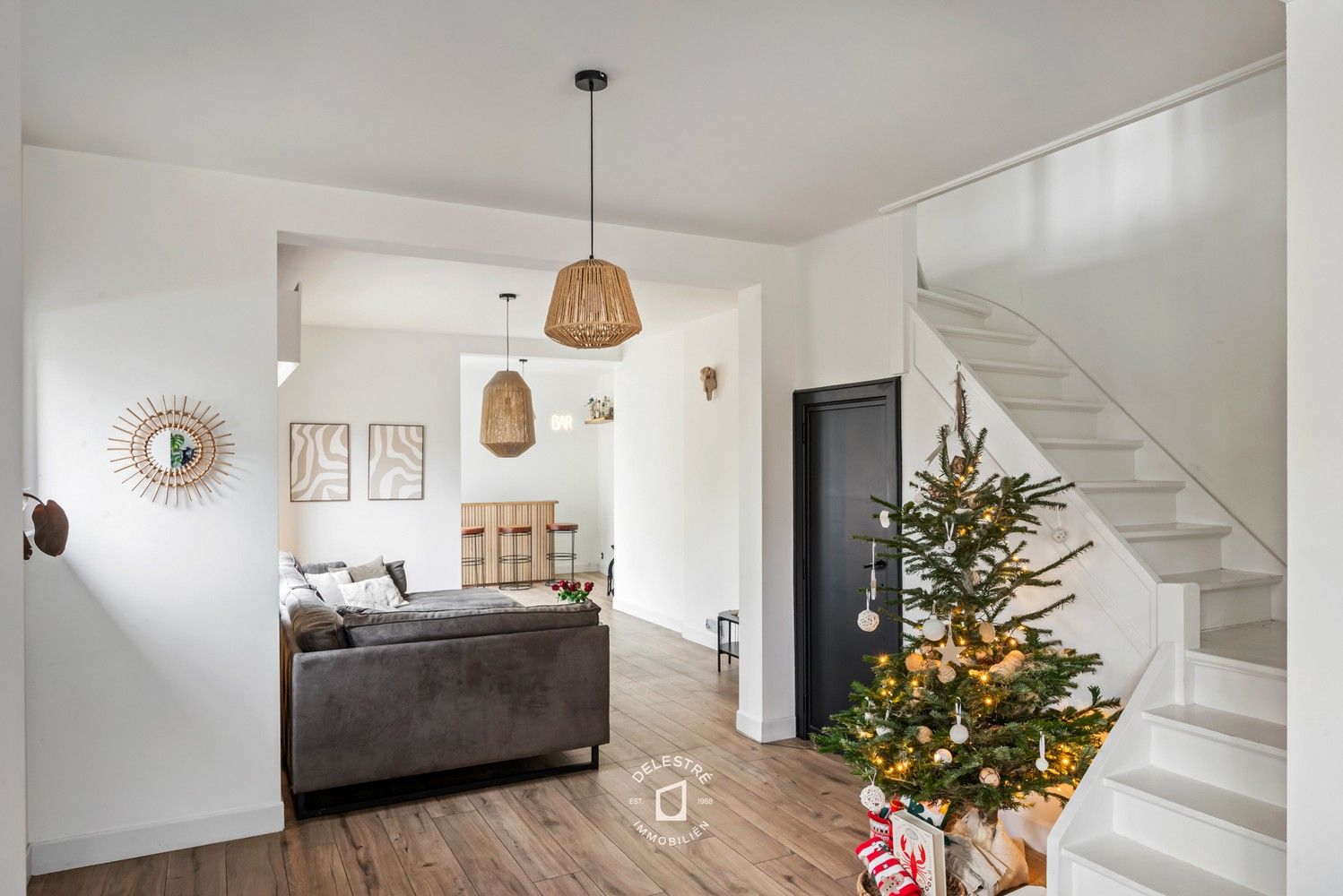 INSTAPKLARE, TRENDY HALFOPEN BEBOUWING MET TUIN EN MODERNE TECHNIEKEN foto 7