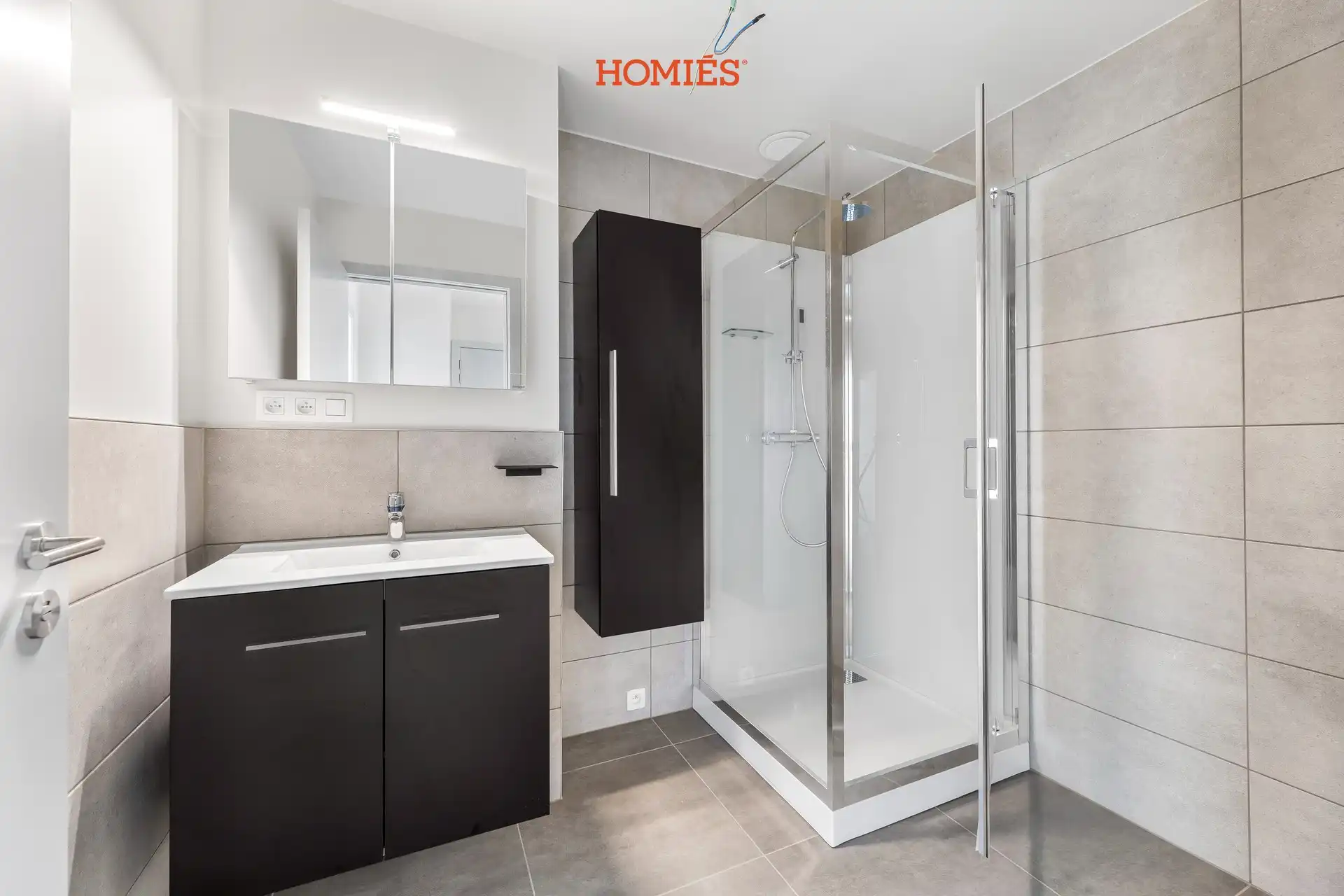 Gerenoveerd app 1 slpk en autostaanplaats foto 9