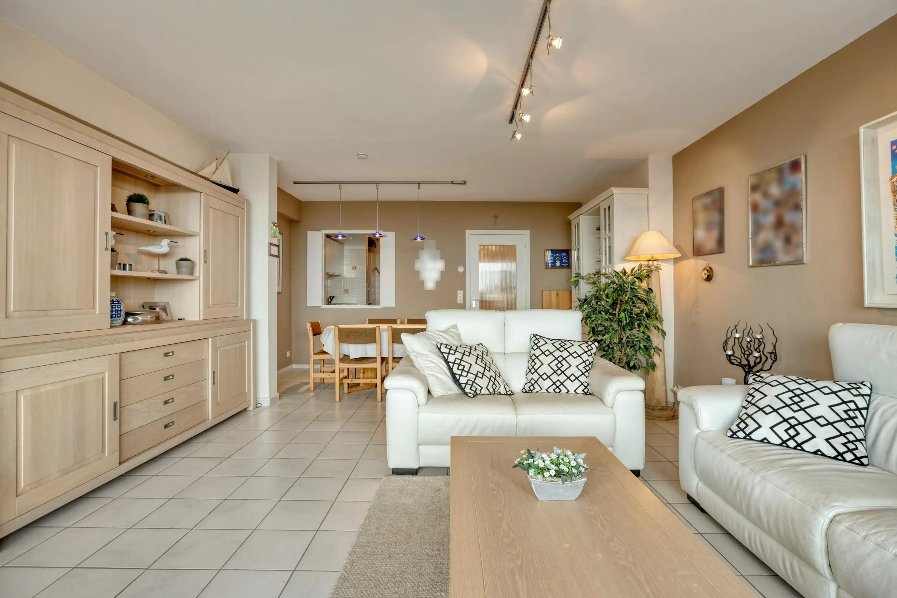 Uniek en ruim appartement te koop op de Zeedijk-Duinbergen foto 5