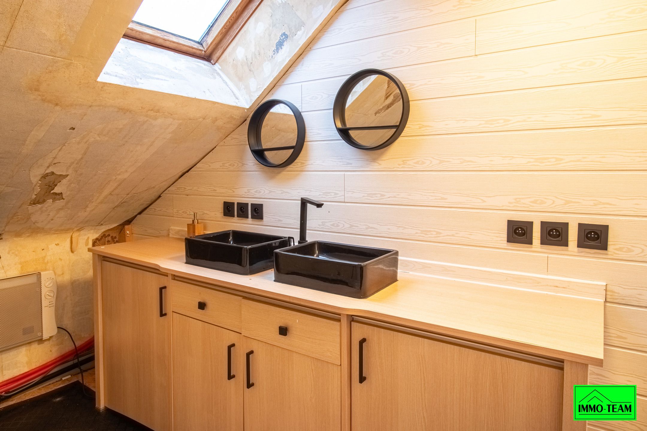 Ruim café met woongelegenheid nabij centrum foto 20