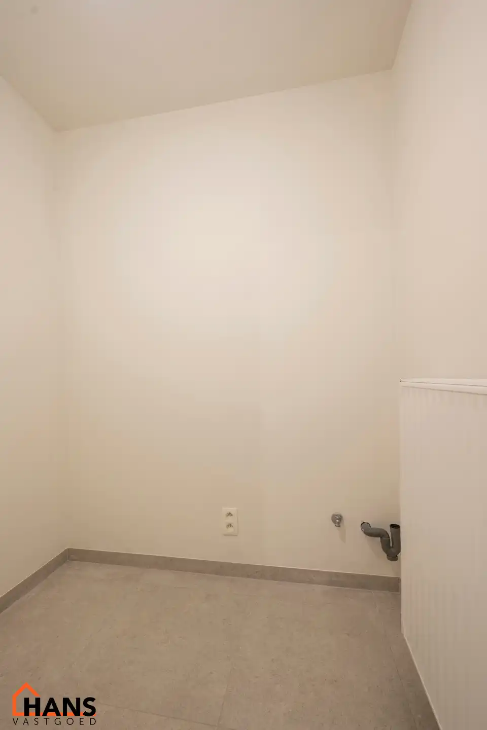 Gerenoveerd gelijkvloersappartement met garagebox. foto 11