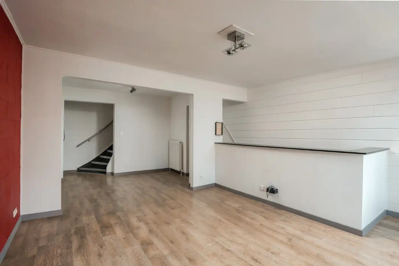 OPEN HUIZENDAG ZATERDAG 10/10 VAN 11u30 TOT 13u00 - Instapklaar duplex-app. met 2 slpk. en groot dakterras foto 2