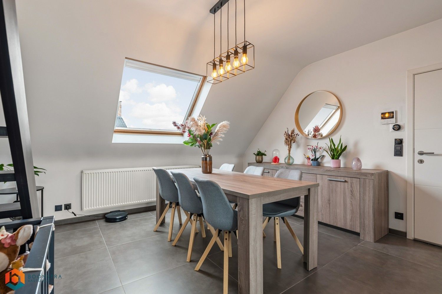 Energiezuinig duplex appartement met 2 slpkrs, terras, zonnepanelen en airco foto 11
