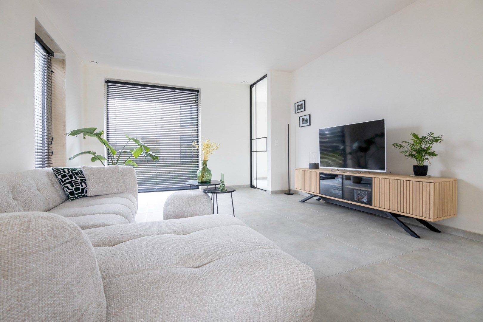 (Half)open nieuwbouwwoning met 3 slaapkamers op 448 m2 foto 12