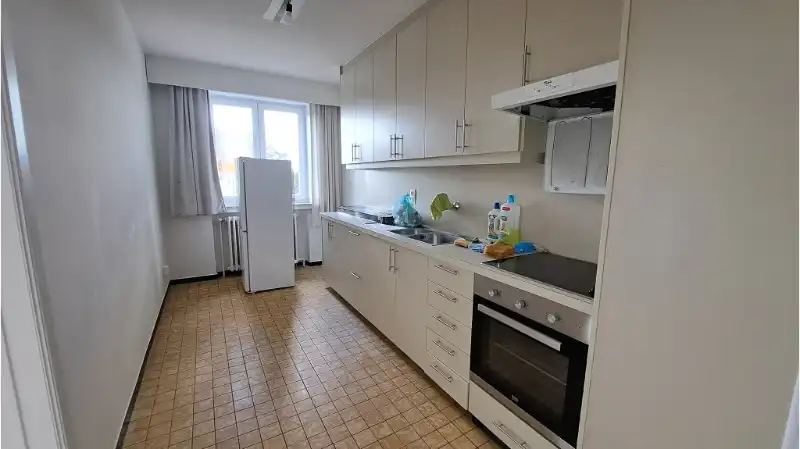 Ruim 2-slaapkamerappartement met TERRAS te huur in Brugge foto 5