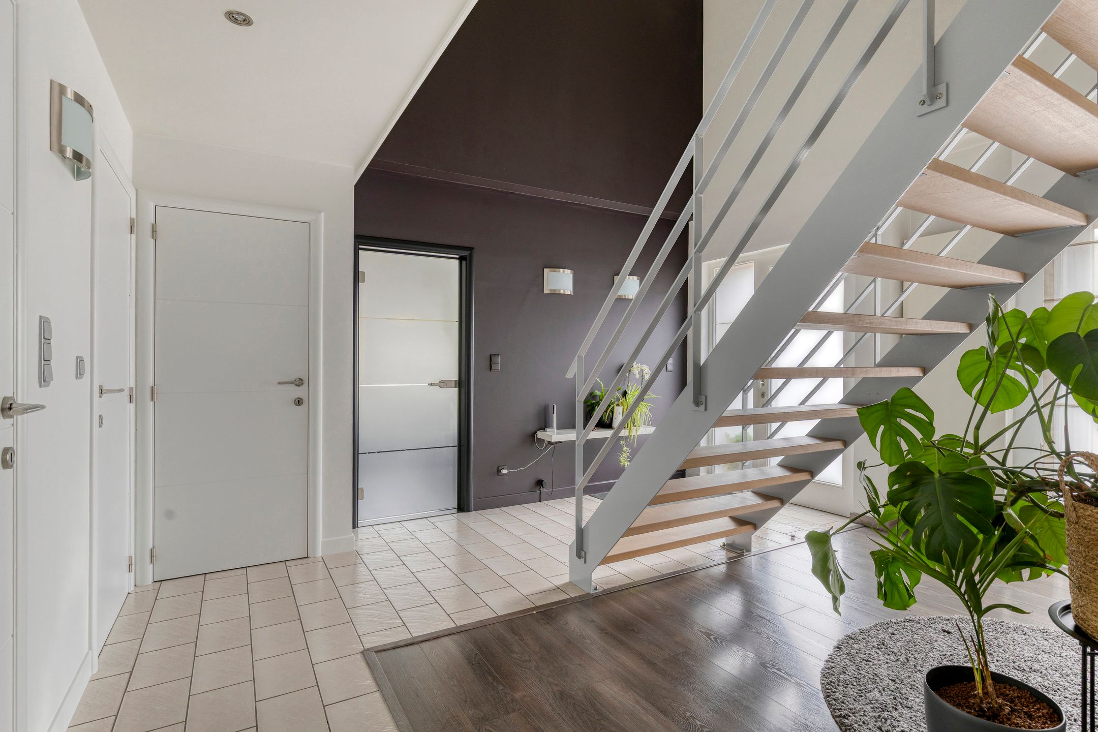 Volledig gerenoveerde woning foto 9