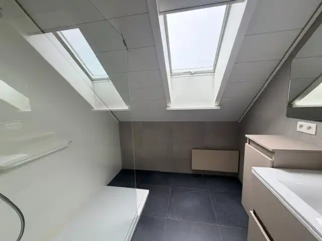 Eengezinswoning met 2 slaapkamers, garage, terras en tuin foto 15